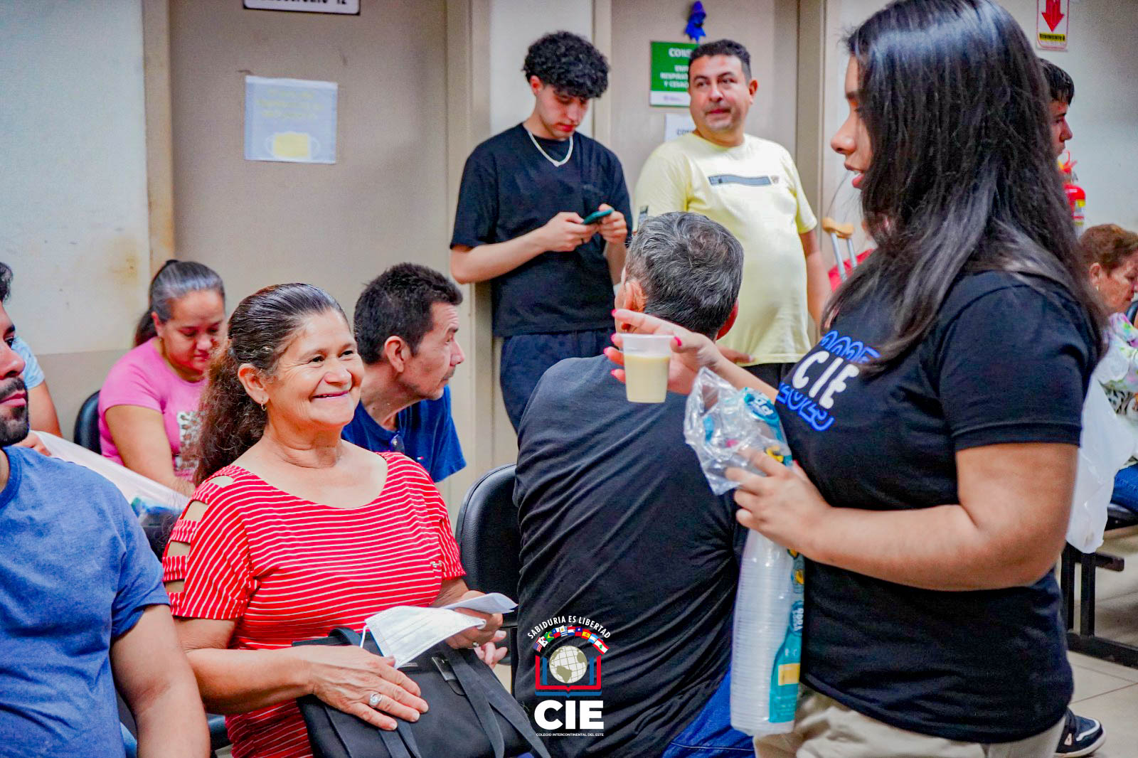 Emotiva Bienvenida y Tradición Solidaria en el CIE: Así Comenzó el 2025 para los Estudiantes del Tercer Año